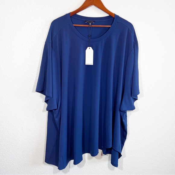 Universal Standard Tops - Universal Standard scoop neck tee